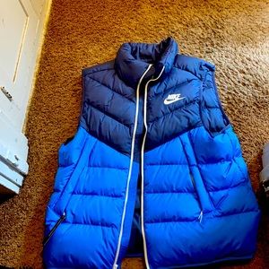 New new Nike vest